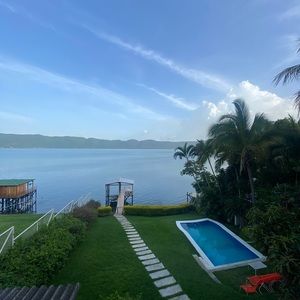 Meet your Posher, Sofia